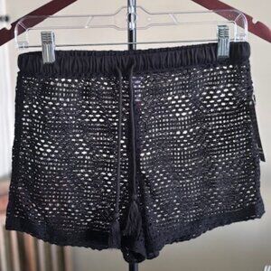No Boundaries. Crochet Shorts. Misses M (7-9). Black.
